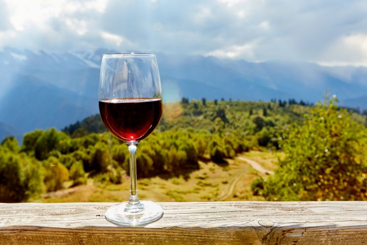 Nie tylko gruzińskie wina – czyli co pić na Kaukazie