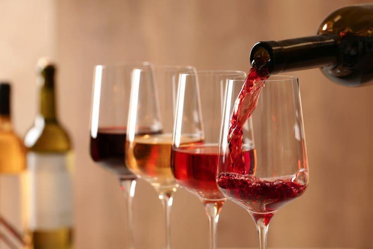 Smak i gatunek wina – jak rozróżnić?